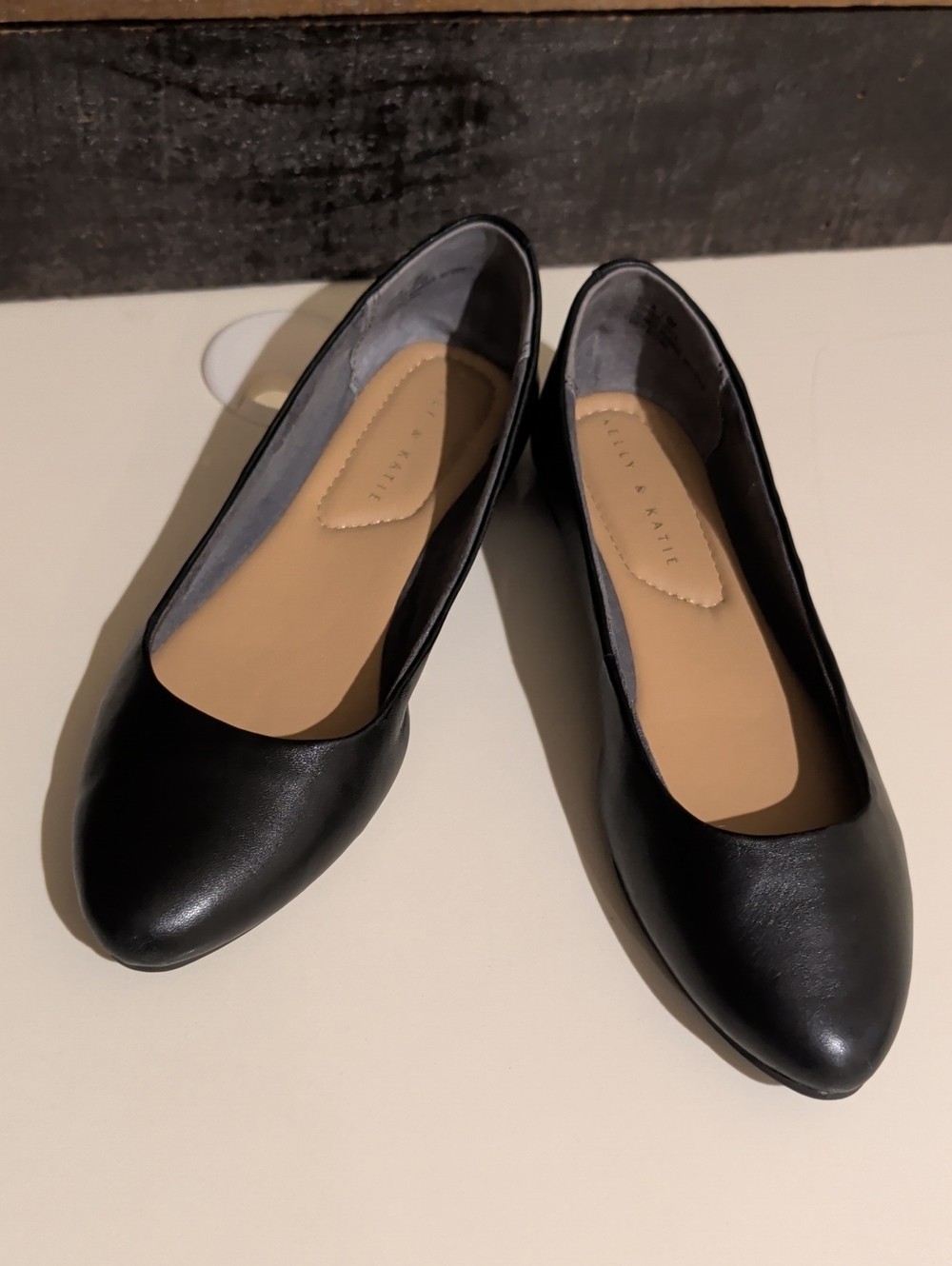 Kelly & Katie Black Leather Ballet Flats Size 7.5M